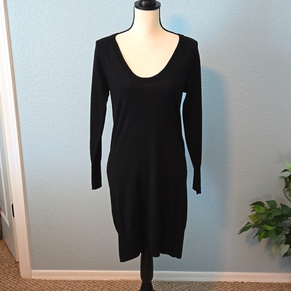 BANANA REPUBLIC fine merino wool black long sleeve midi dress size small